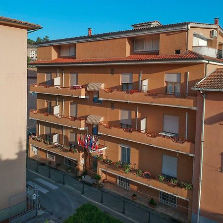 Hotel Due Torri Porto Azzurro Exterior photo