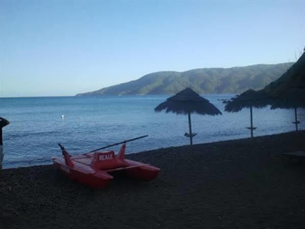 Hotel Due Torri Porto Azzurro Exterior photo